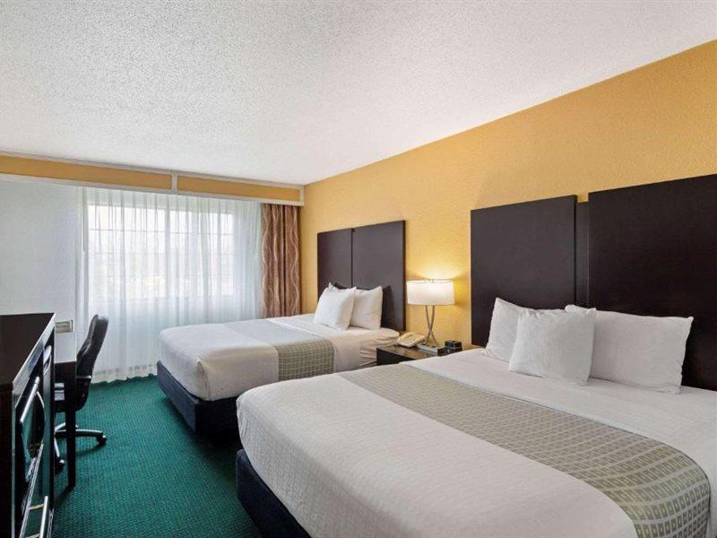 University Inn & Suites Berkeley Exteriör bild